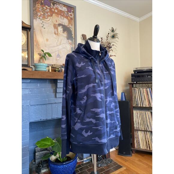 Athleta 1x Camo Zip-Up Hoodie - Picture 3 of 12